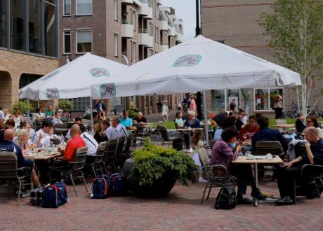 Foto Canadaplein in Alkmaar, Zien, Lunch, Diner, Buurt