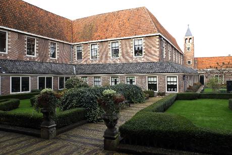 Foto Sint Pietershof in Hoorn, Zien, Buurt, plein, park, Activiteiten