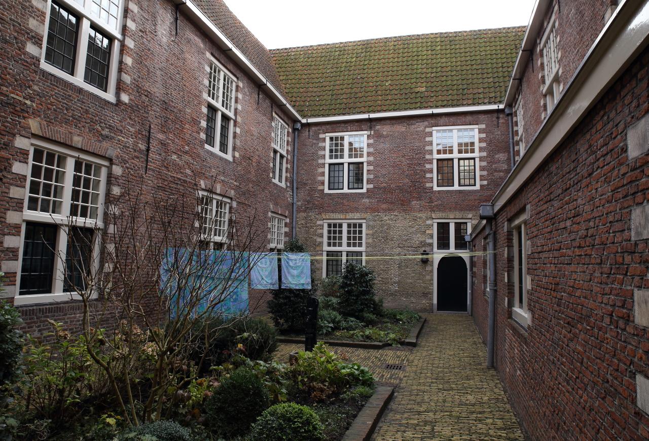 Foto Sint Pietershof in Hoorn, Zien, Buurt, plein, park, Activiteiten - #4