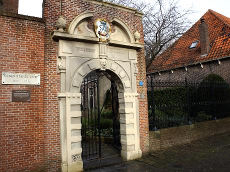 Foto Claes Stapelhof in Hoorn, Zien, Bezienswaardigheden