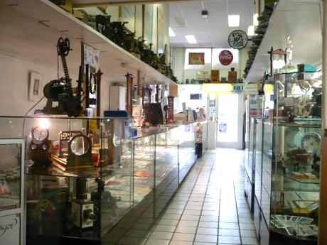 Foto Veilinghuis de Voorstraat in Zwolle, Winkelen, Kado's & geschenken, Hobby & vrije tijd