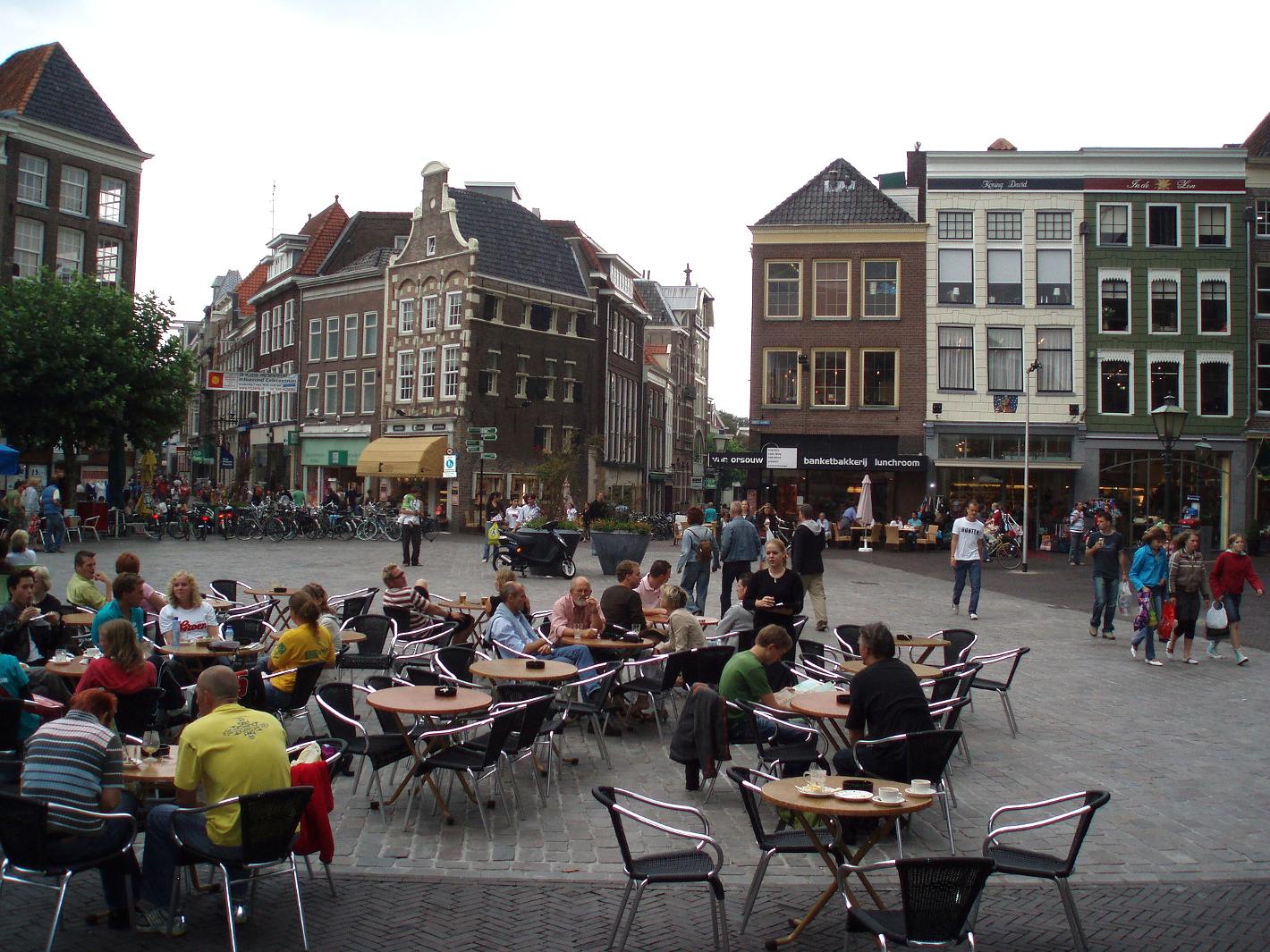 Foto Grote Markt in Zwolle, Zien, Buurt, plein, park - #1