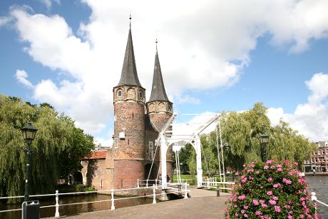 Foto Oostpoort in Delft, Zien, Bezienswaardigheden