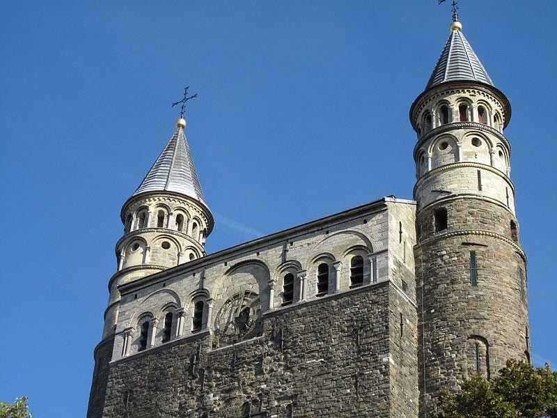 Foto Onze Lieve Vrouwe Basiliek in Maastricht, Zien, Museum bezoeken, Plek bezichtigen - #1