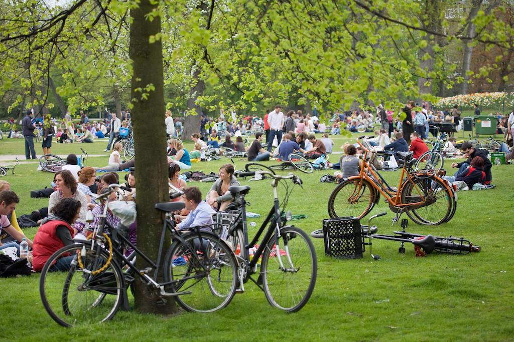 Foto Vondelpark in Amsterdam, Zien, Buurt, plein, park - #1