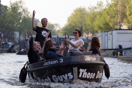 Foto Those Dam Boat Guys in Amsterdam, Doen, Activiteiten