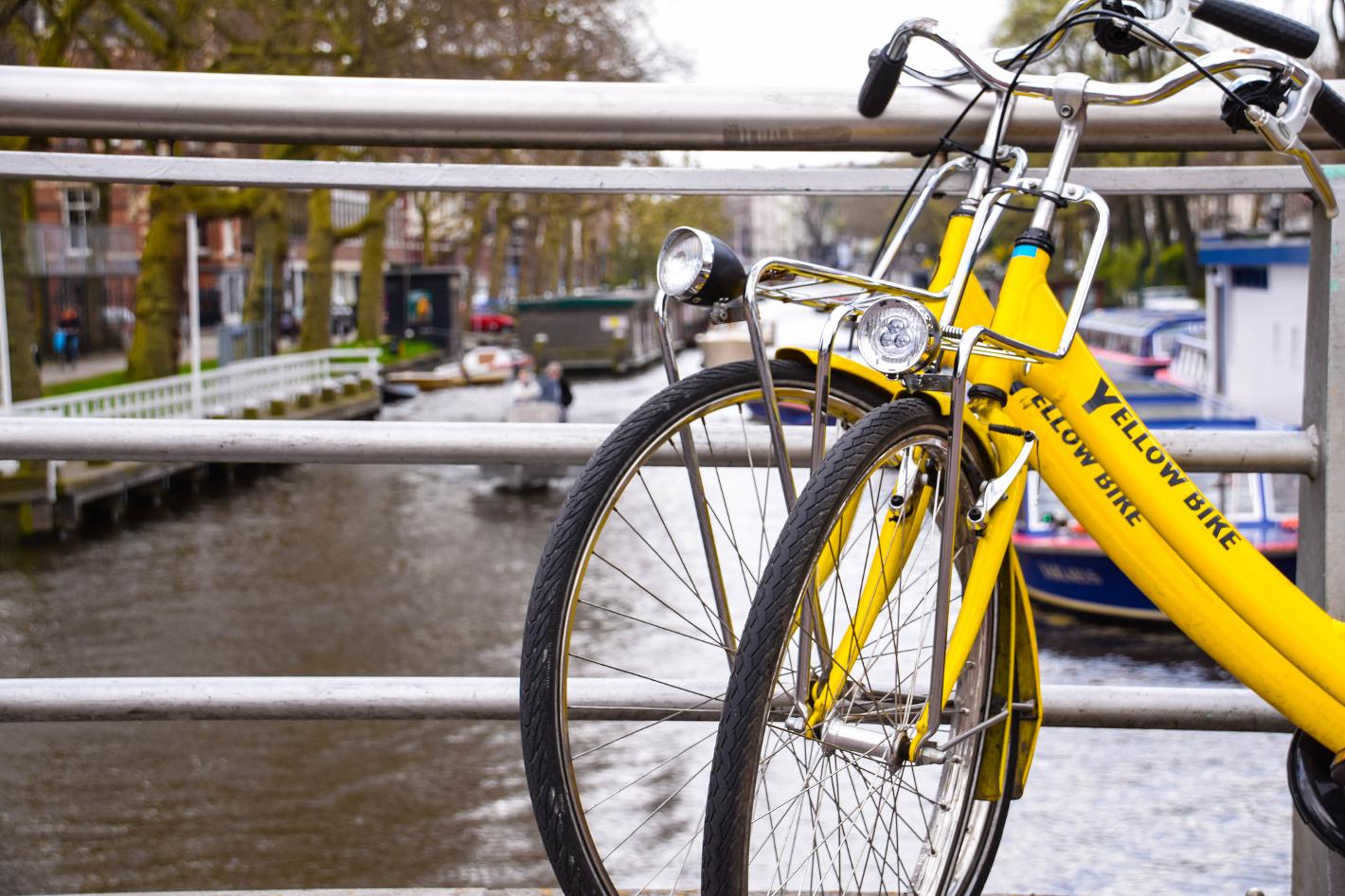 Foto Yellow Bike in Amsterdam, Doen, Activiteiten - #1