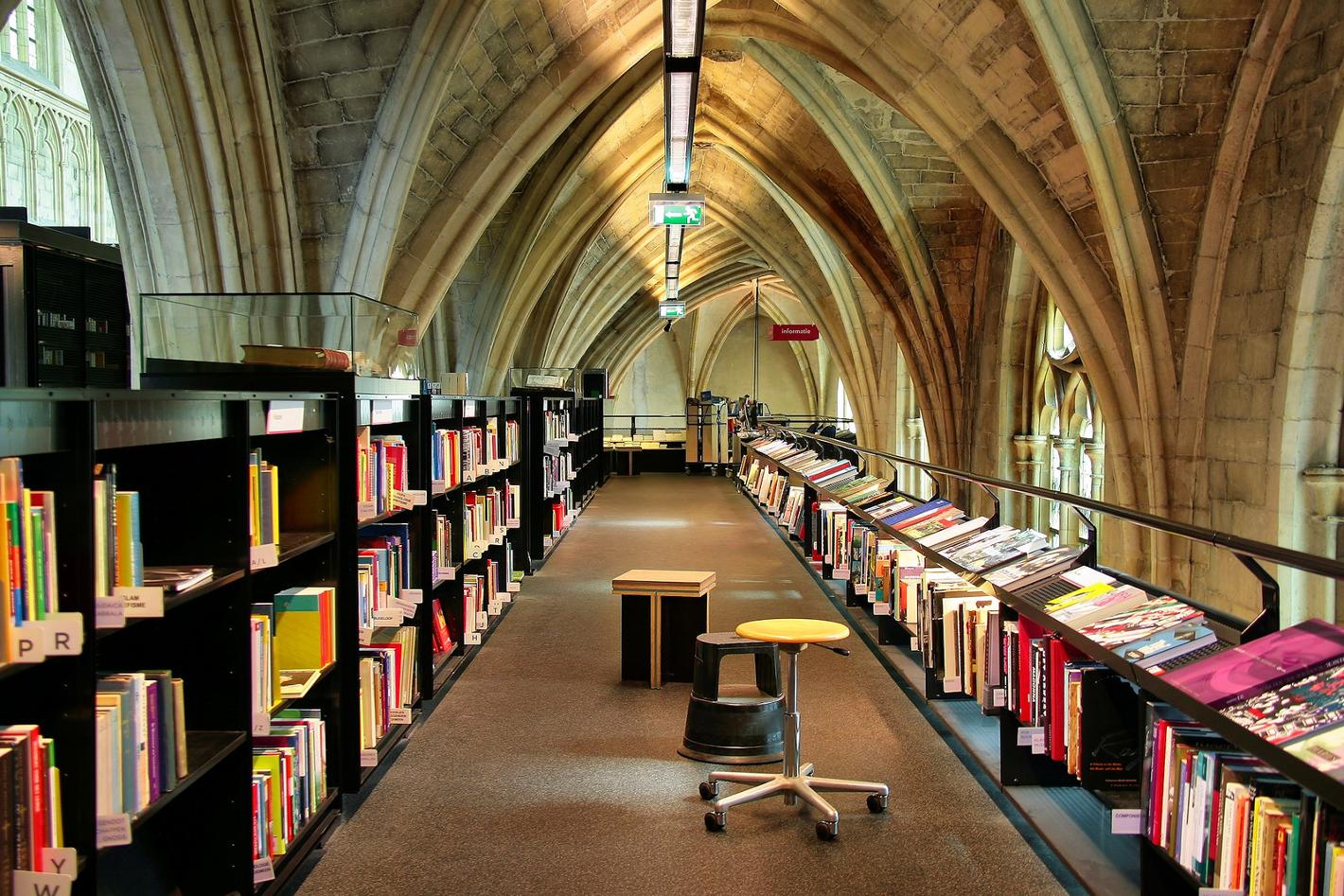 Foto Boekhandel Dominicanen in Maastricht, Winkelen, Kado, Hobby, Koffie, Zien - #1