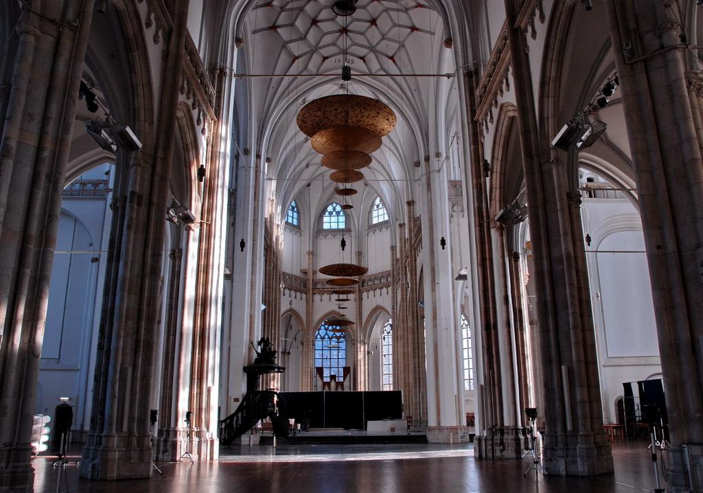 Foto Grote- of Eusebiuskerk in Arnhem, Zien, Bezienswaardigheden, Activiteiten - #1