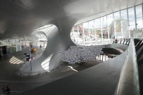 Foto NS Station Arnhem in Arnhem, Zien, Bezienswaardigheden, Openbaar vervoer