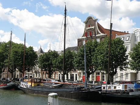 Foto Wolwevershaven in Dordrecht, Zien, Buurt, plein, park