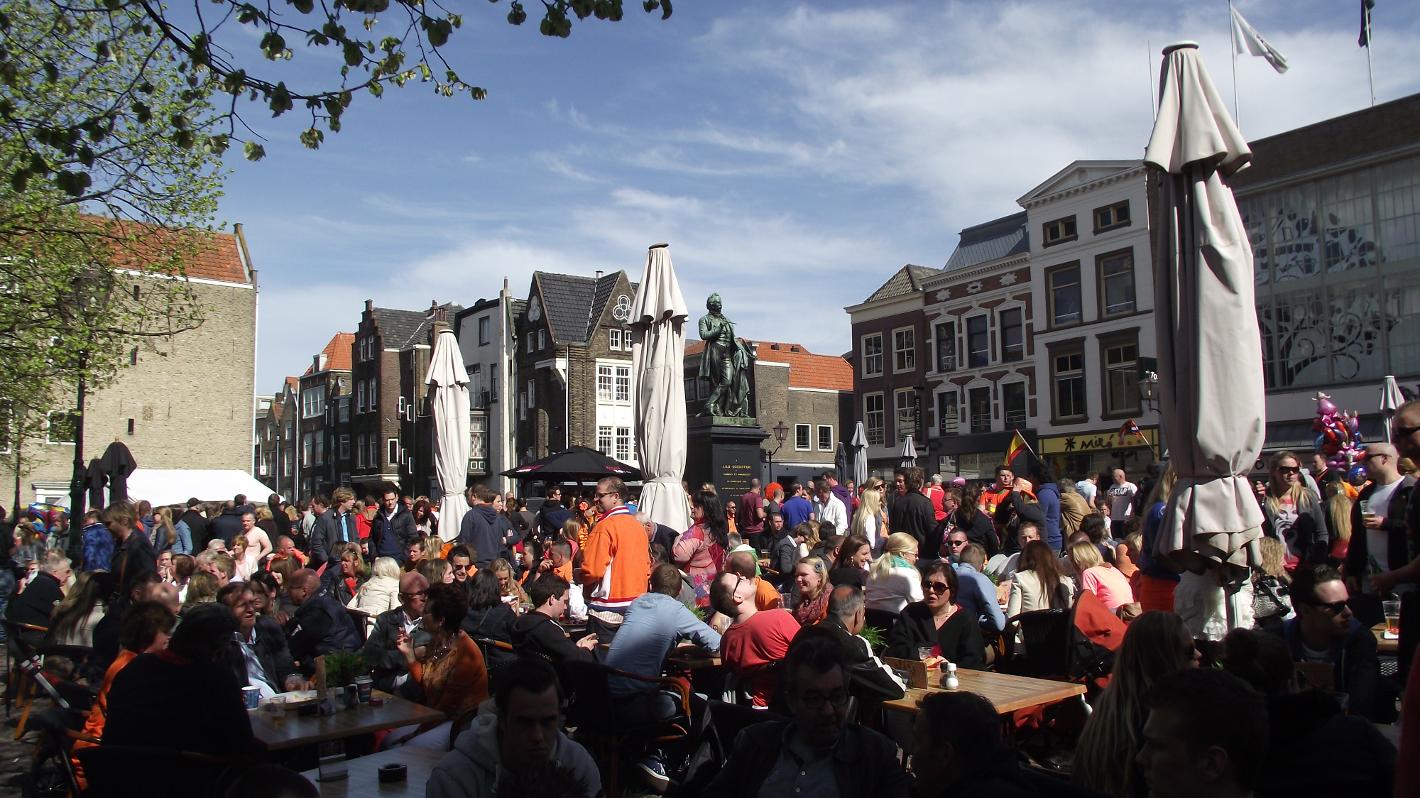 Foto Scheffersplein in Dordrecht, Zien, Koffie, Lunch, Borrel, Buurt - #1