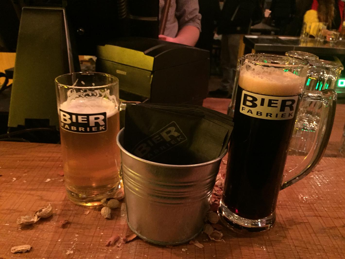 Foto Bierfabriek in Amsterdam, Eten & drinken, Borrelen, Dineren - #1