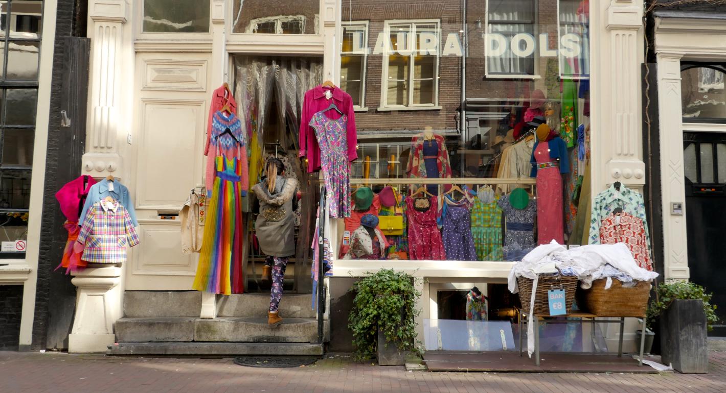 Foto Laura Dols in Amsterdam, Winkelen, Mode & kleding - #1