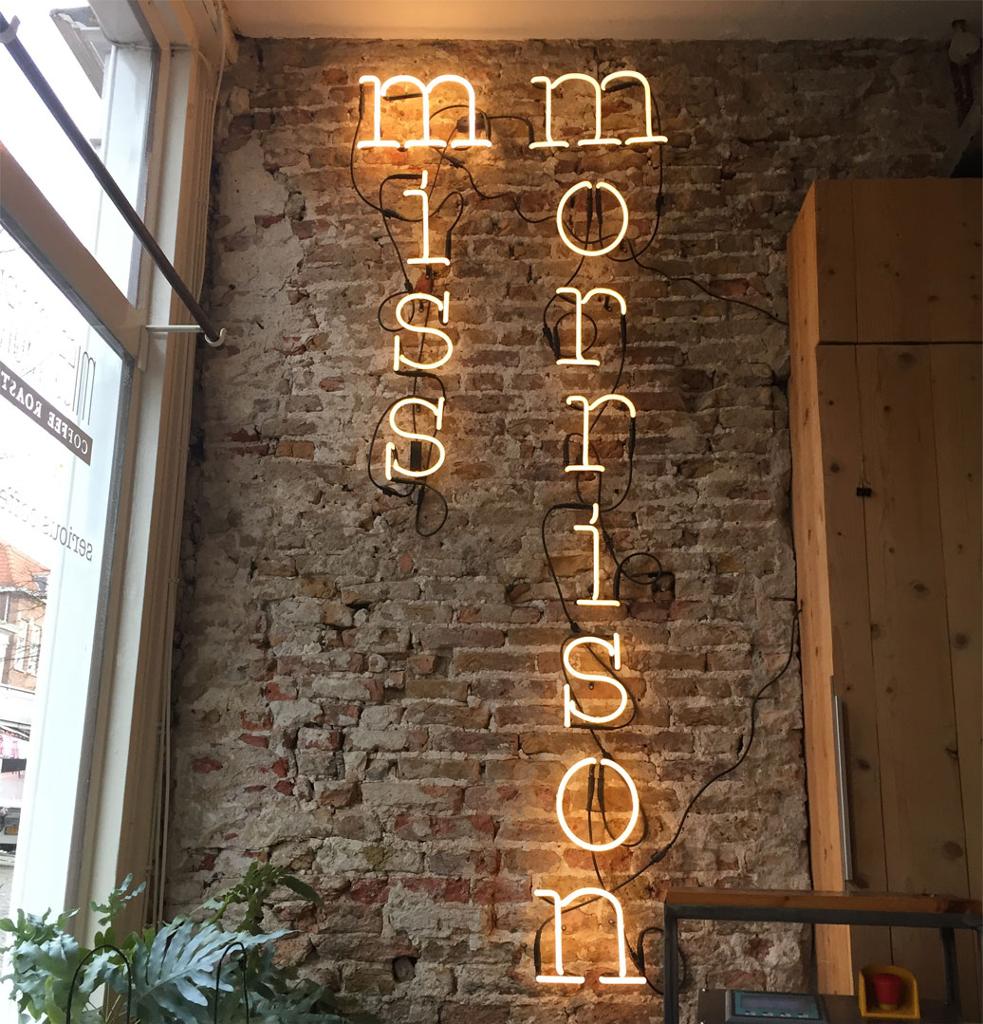 Foto Miss Morrison Koffiebranderij Delft in Delft, Winkelen, Delicatessen & lekkerijen, Koffie, thee & gebak - #1