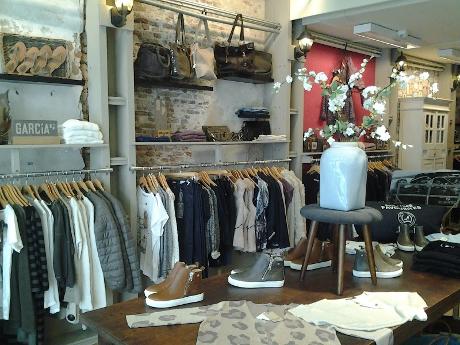 Foto InStyle women's fashion in Purmerend, Winkelen, Mode & kleding