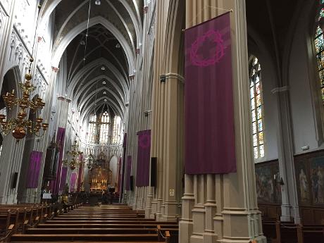 Foto Heuvelse Kerk in Tilburg, Zien, Bezienswaardigheden